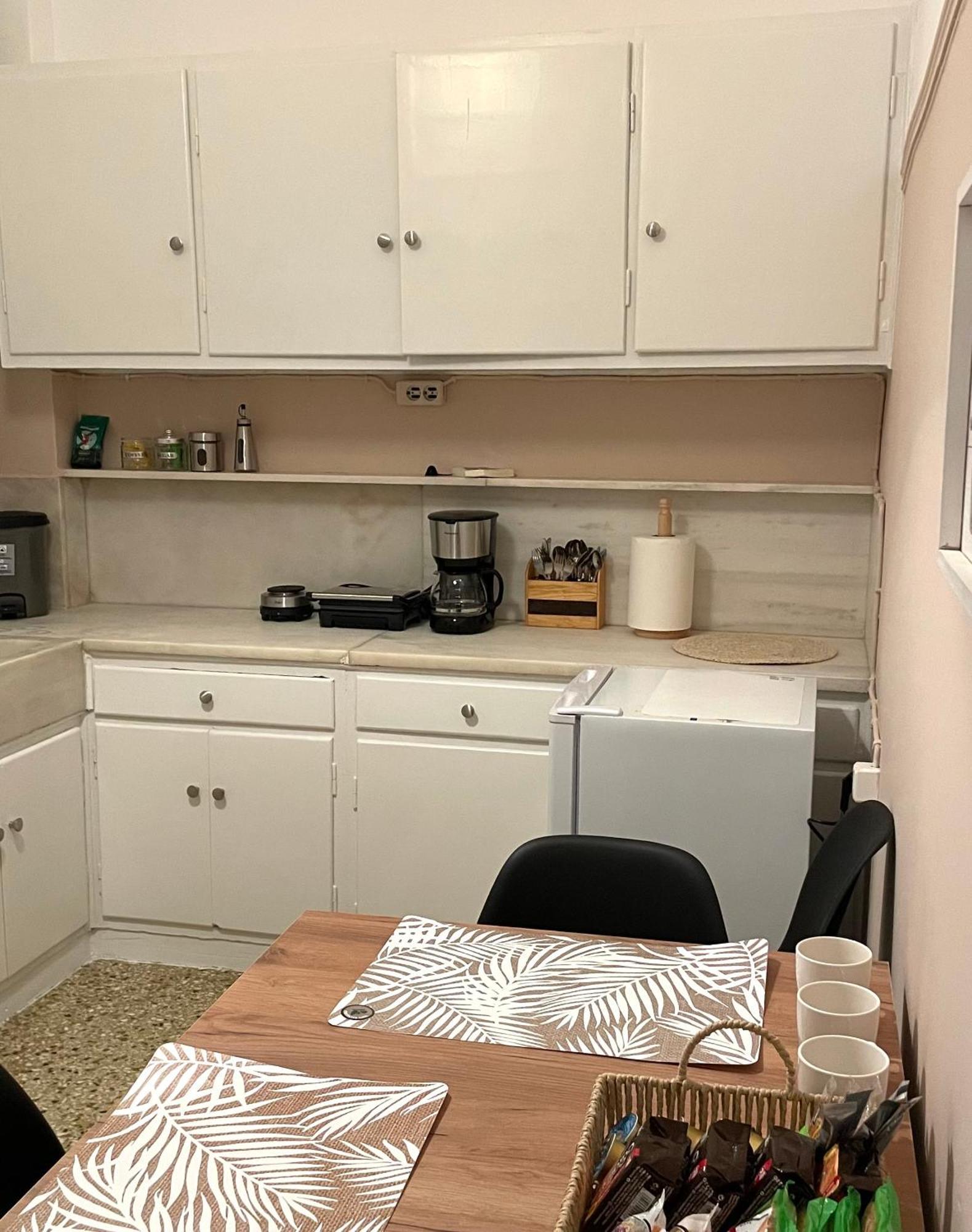 אתונה Spacious Apartment Near Panormou Metro מראה חיצוני תמונה